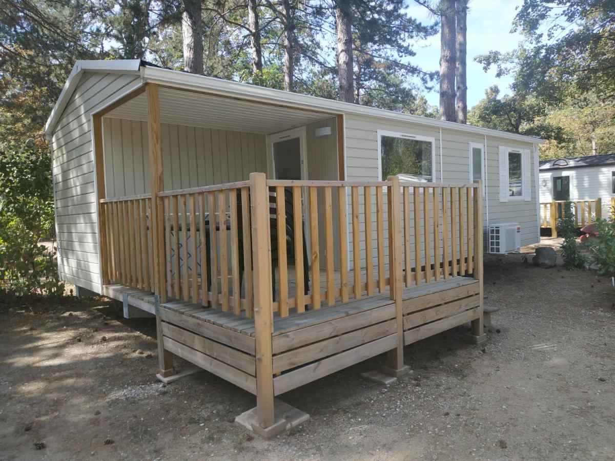 Camping Les Sables 罗纳河畔的图尔农 外观 照片