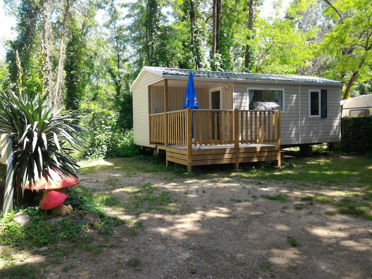 Camping Les Sables 罗纳河畔的图尔农 外观 照片